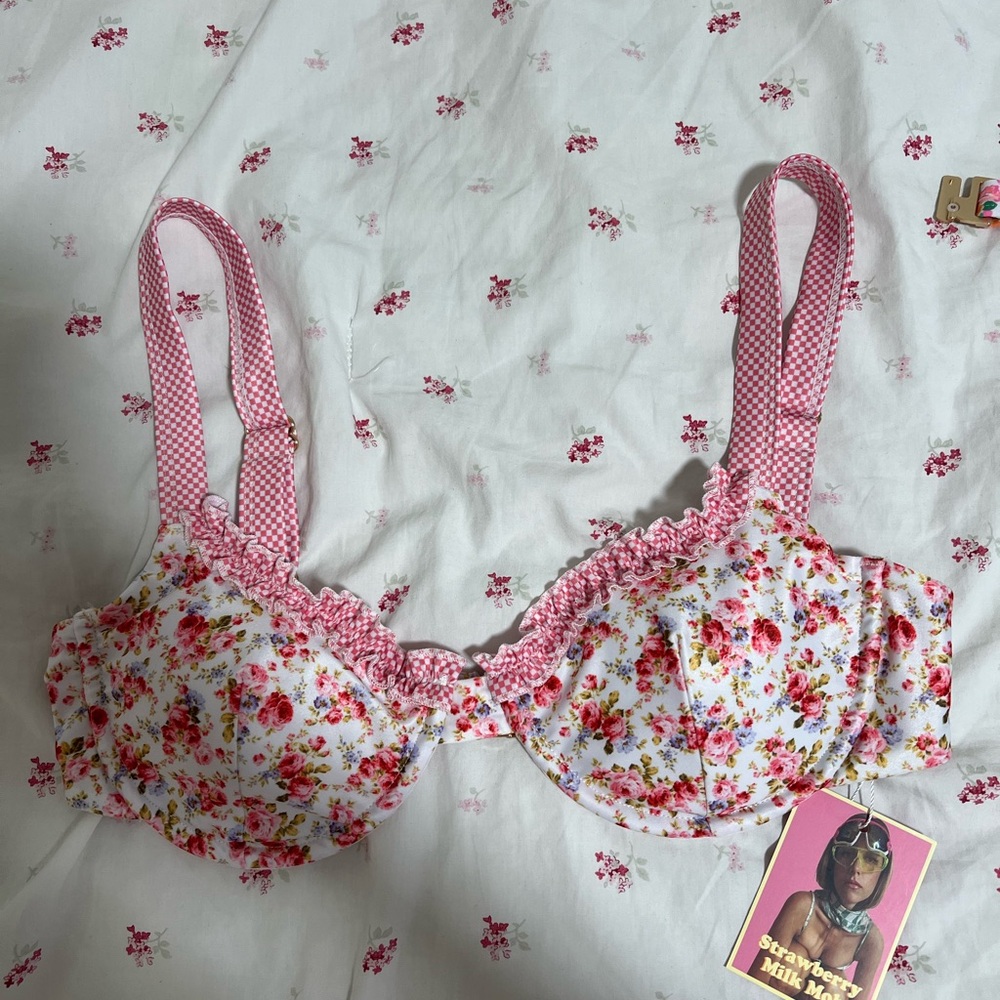 Strawberry milk mob top&bottom